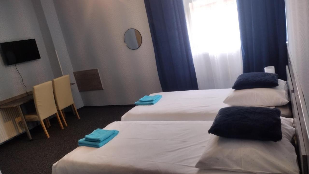 Hotelik Mona-Pokoje Z Lazienkami Ельблонг Екстер'єр фото